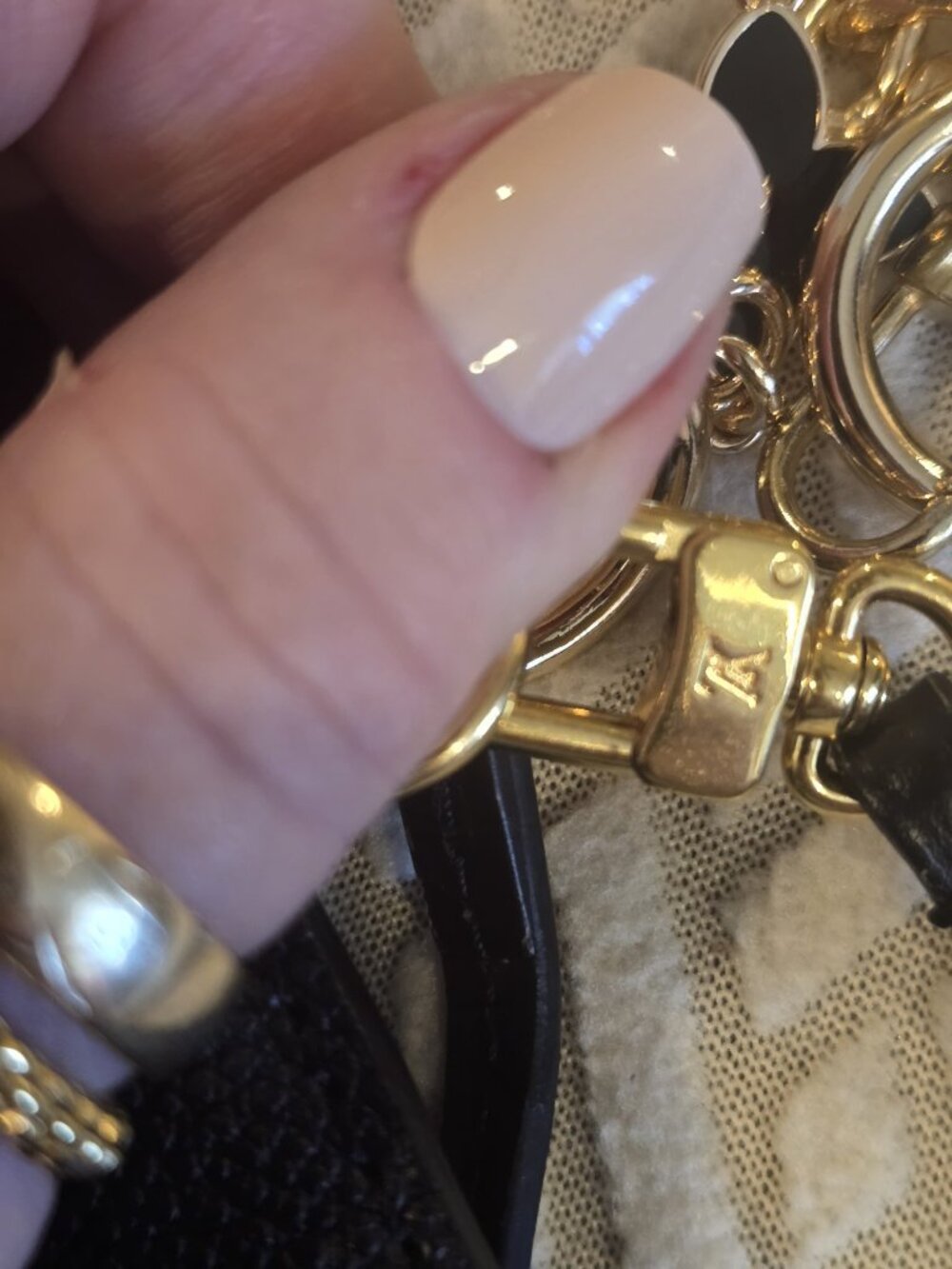 Louis Vuitton Zipped Pouch (Empreinte Leather) – Black - Picture 5 of 5